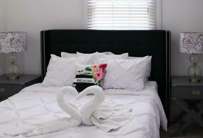 جناح, 9br Sleeps 19. Amazing Deal!!