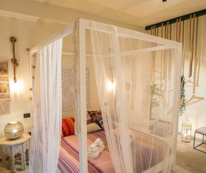 اتاق لوکس, Vinto House Salerno Downtown