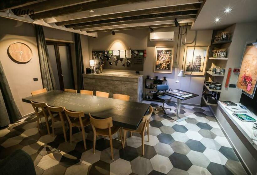 اتاق سوپریور با چشمانداز شهر, Vinto House Salerno Downtown