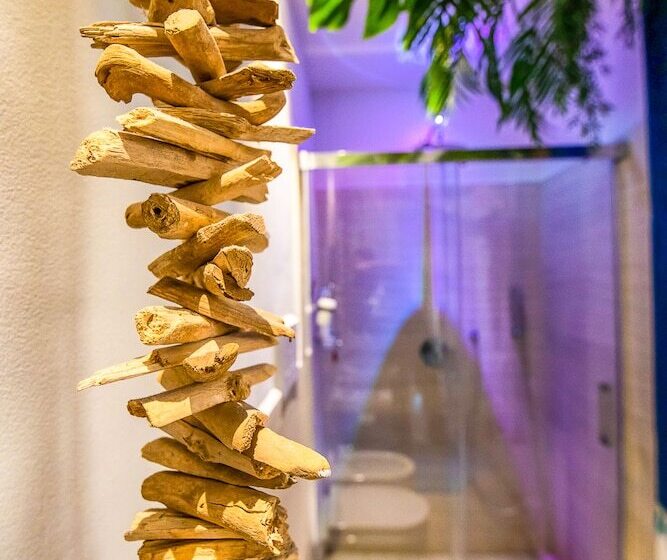 اتاق لوکس, Vinto House Salerno Downtown