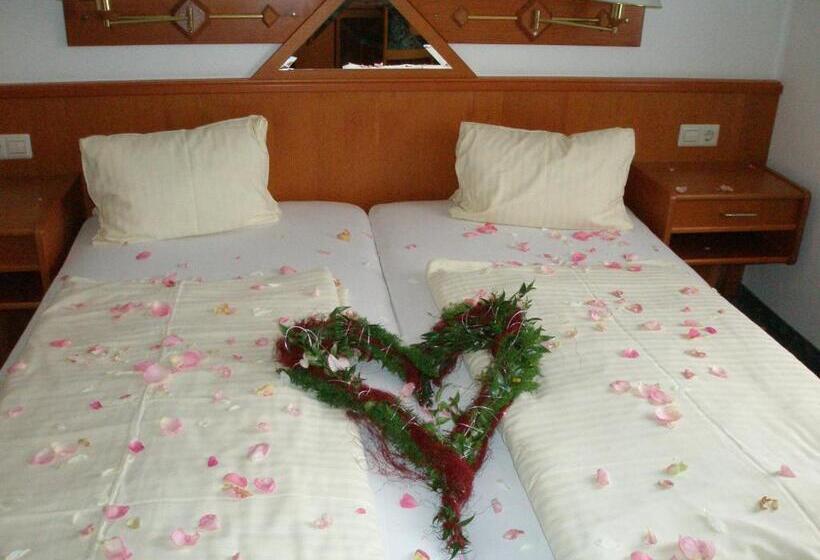 ファミリールーム, Jerolitsch