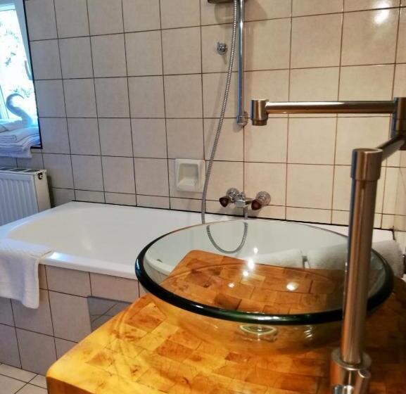 带1个卧室的带阳台的公寓, Jerolitsch