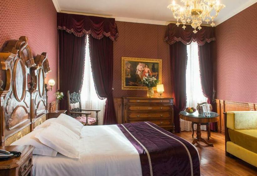 اتاق سوپریور با چشم‌انداز, Casa Nicolo Priuli