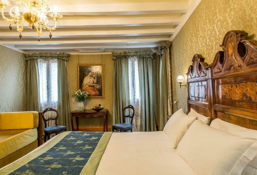 اتاق سوپریور با چشم‌انداز, Casa Nicolo Priuli