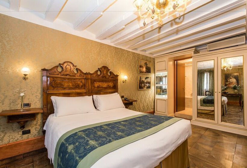 اتاق سوپریور با چشم‌انداز, Casa Nicolo Priuli