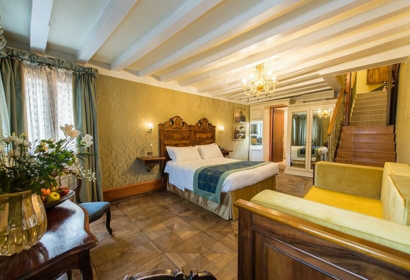 اتاق سوپریور با چشم‌انداز, Casa Nicolo Priuli