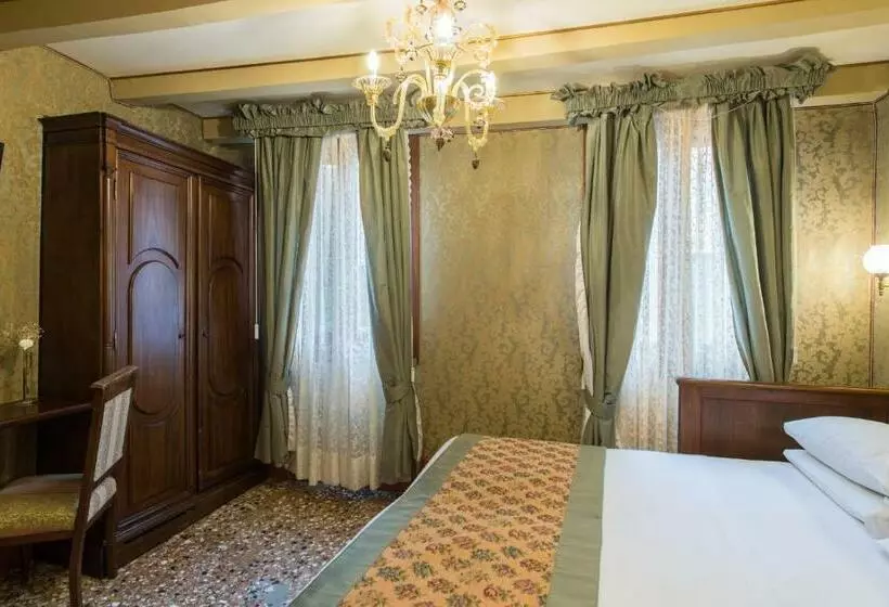 اتاق اکونومی, Casa Nicolo Priuli