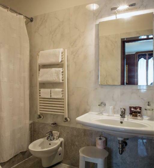 اتاق لوکس با چشم‌انداز, Casa Nicolo Priuli