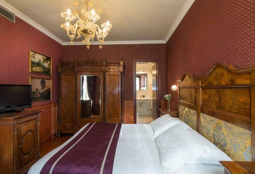 اتاق لوکس با چشم‌انداز, Casa Nicolo Priuli