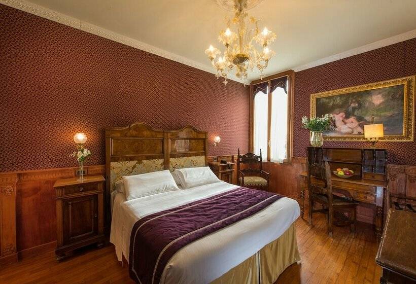 اتاق لوکس با چشم‌انداز, Casa Nicolo Priuli