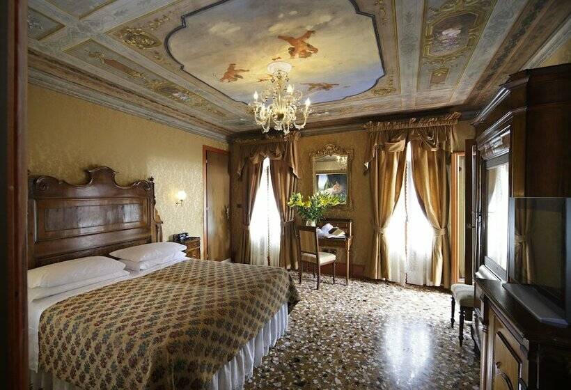 اتاق لوکس با چشم‌انداز, Casa Nicolo Priuli