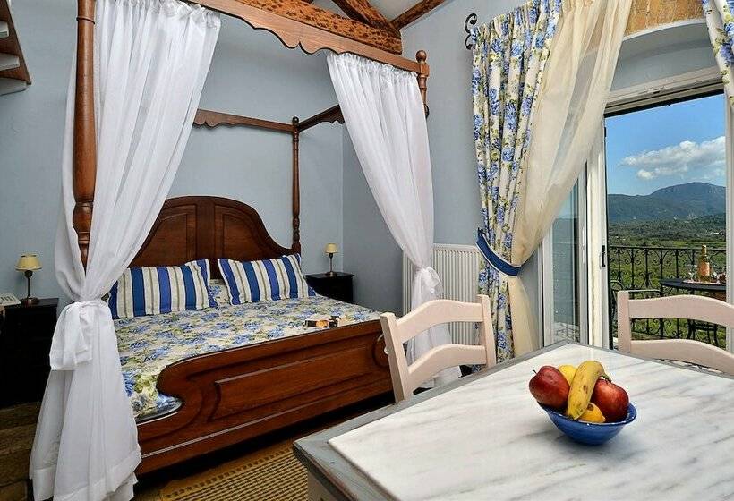 基本工作室, Fundana Villas