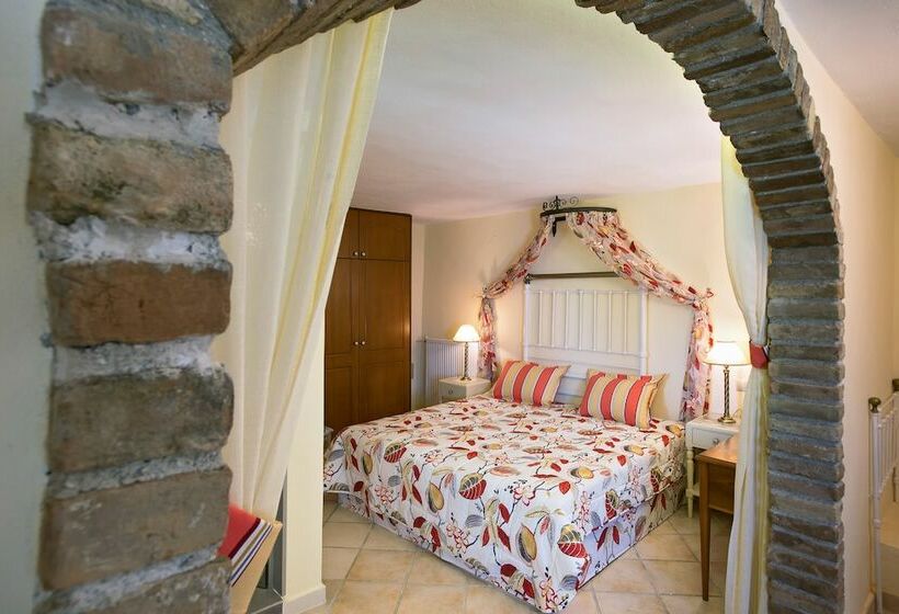 基本工作室, Fundana Villas