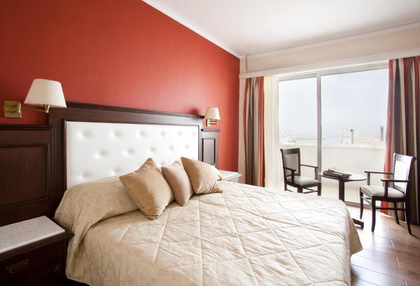 غرفة قياسية, Achillion Palace