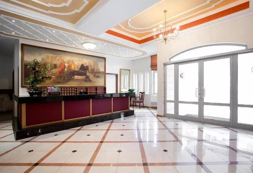 Chambre Standard Individuelle, Achillion Palace