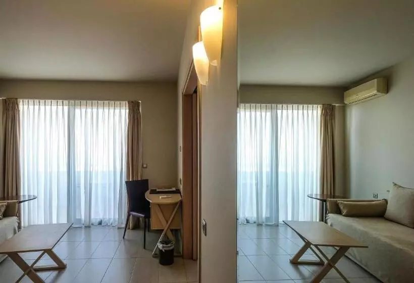 Junior Suite Vue Mer, Achillion Palace
