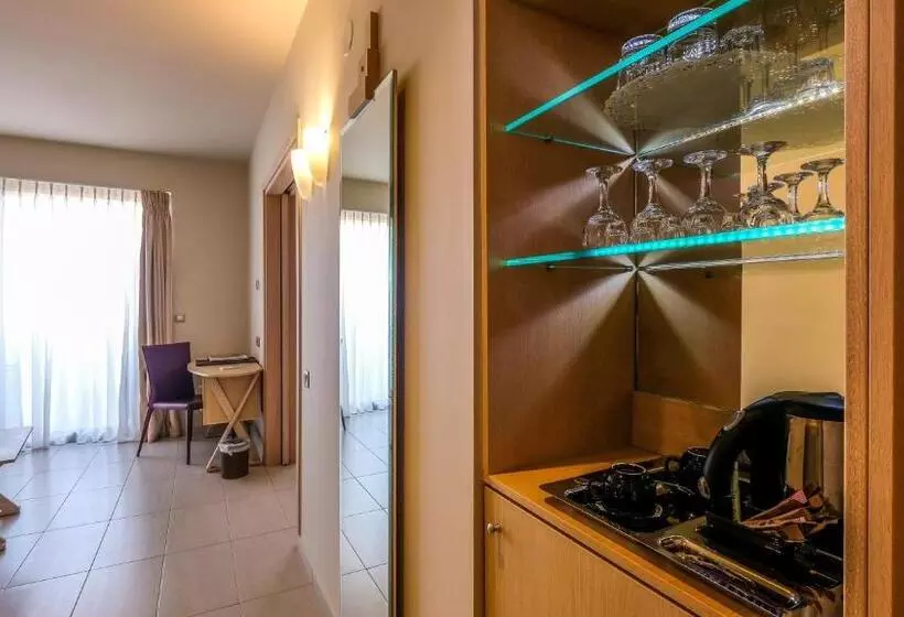 Junior Suite Vue Mer, Achillion Palace