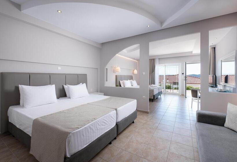 غرفة سوبيريور عائلية, Alexandros Palace