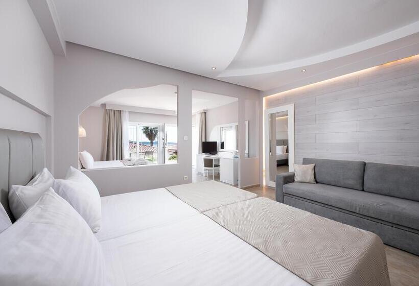 غرفة سوبيريور عائلية, Alexandros Palace