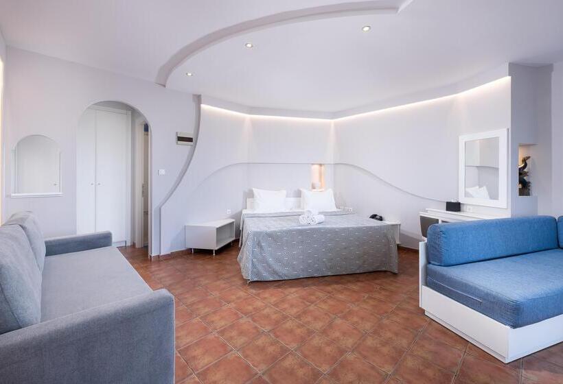 غرفة عائلية مطلّة علي البحر, Alexandros Palace