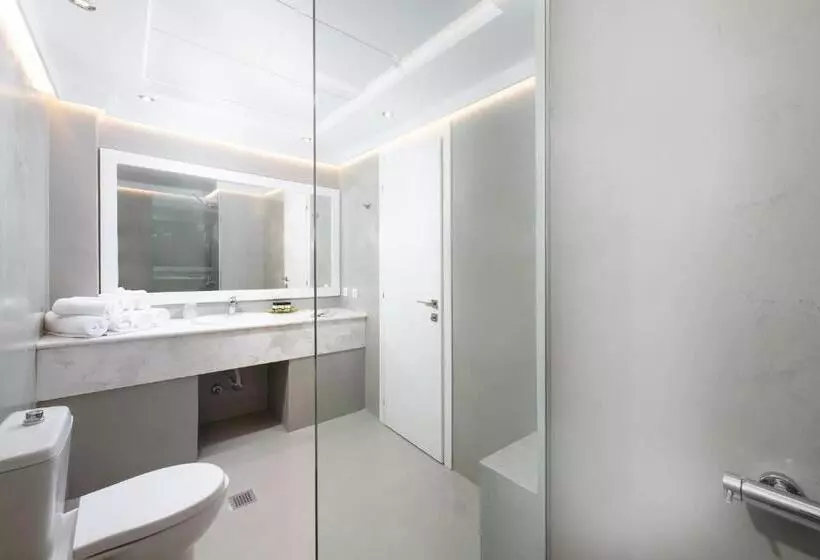 スイート(家族用), Alexandros Palace