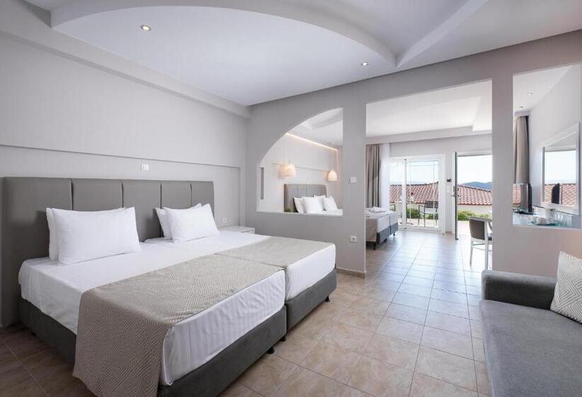 غرفة سوبيريور عائلية, Alexandros Palace