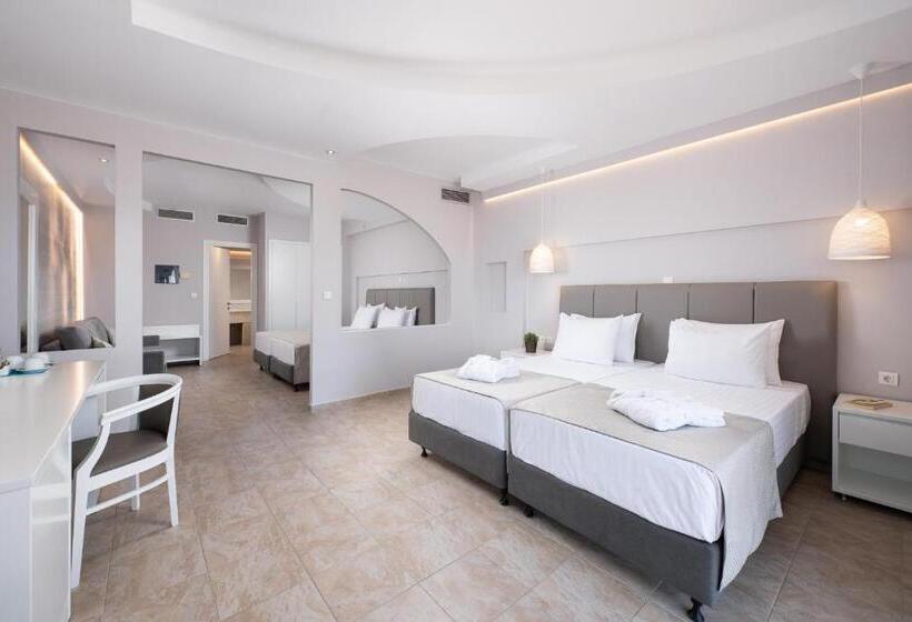 غرفة سوبيريور عائلية, Alexandros Palace