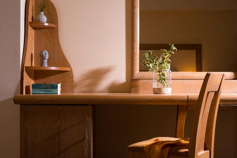 غرفة قياسية مطلّة علي حمام السباحة, Alexandros Palace