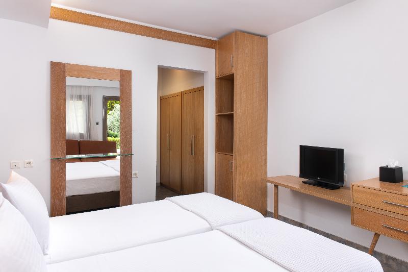 غرفة قياسية مطلّة علي الحديقة, Alexandros Palace