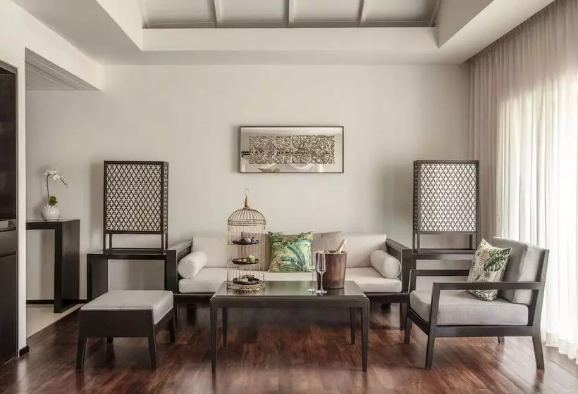 سوییت با چشم‌انداز باغ, Anantara Bophut Koh Samui Resort