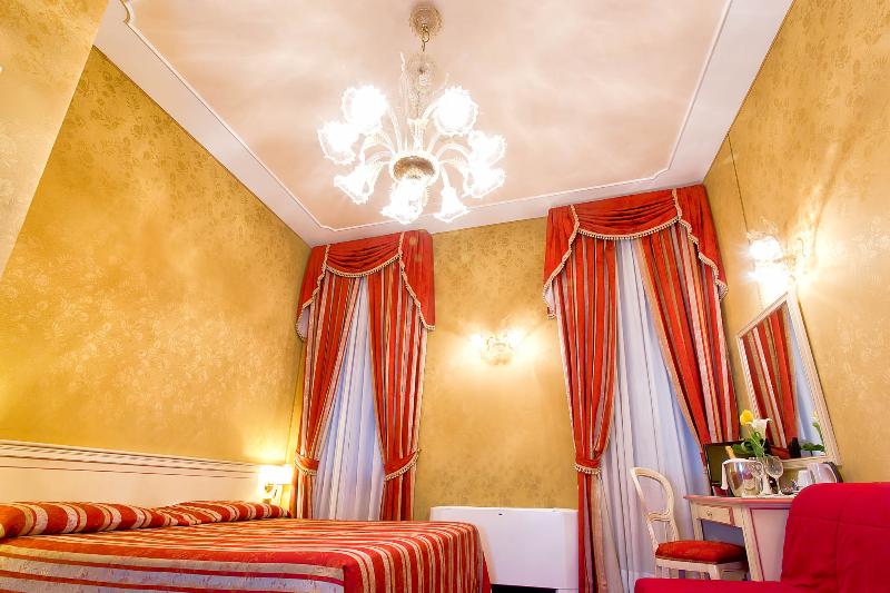 اتاق سوپریور سه تخته, Ca  San Polo