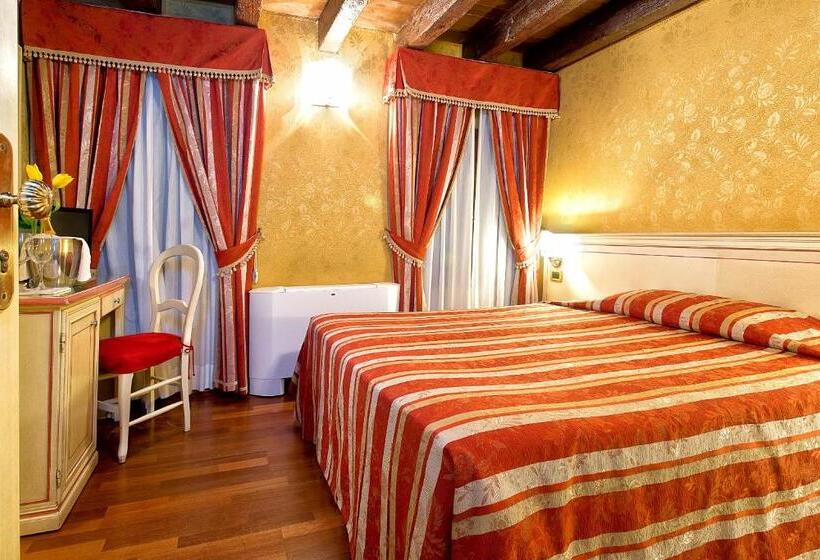 اتاق کلاسیک, Ca  San Polo