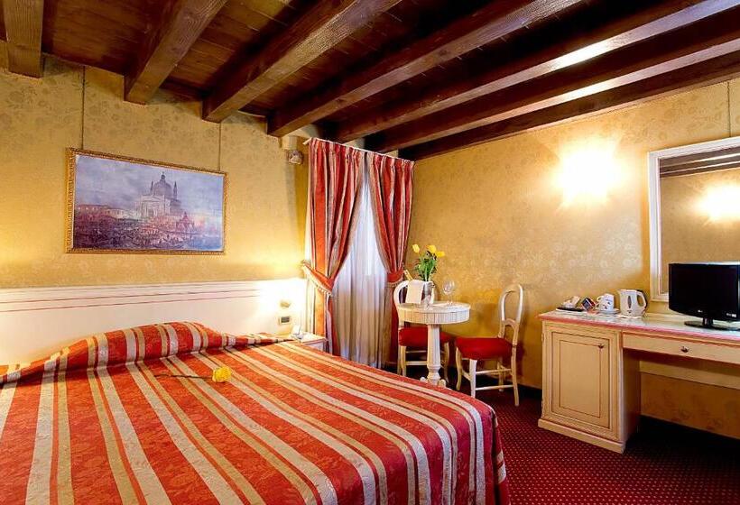 سوییت جونیور, Ca  San Polo