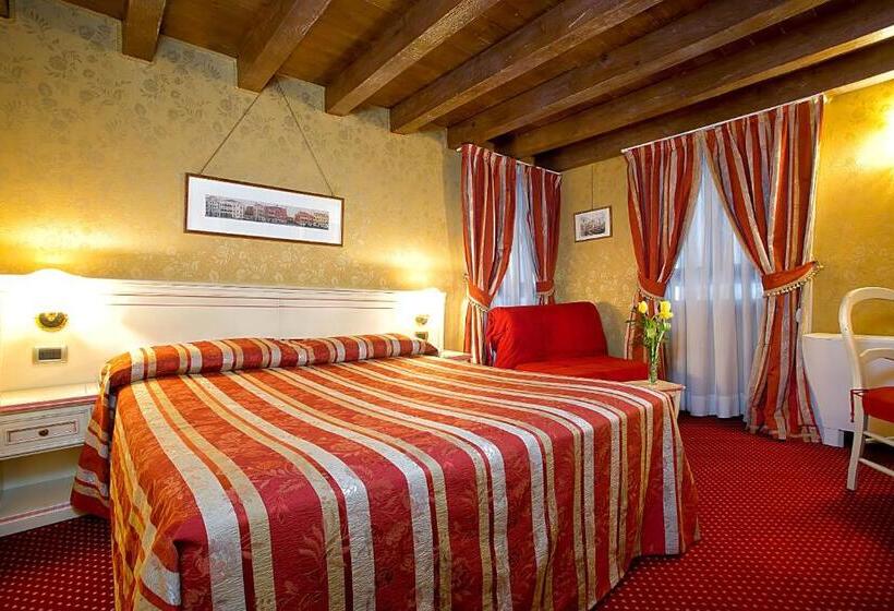 اتاق سوپریور سه تخته, Ca  San Polo