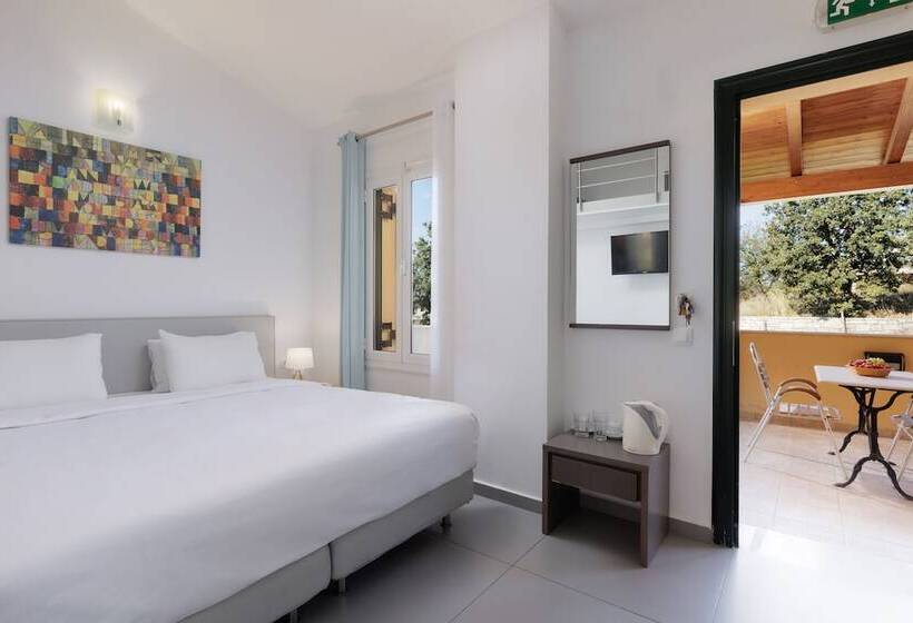 اتاق یک تخته با چشم‌انداز باغ, Century Resort