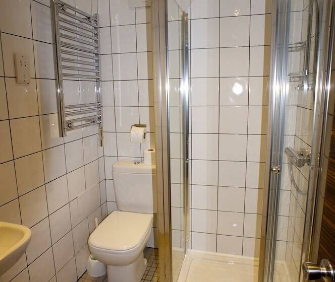 Номер Стандарт Трехместный, Crestfield