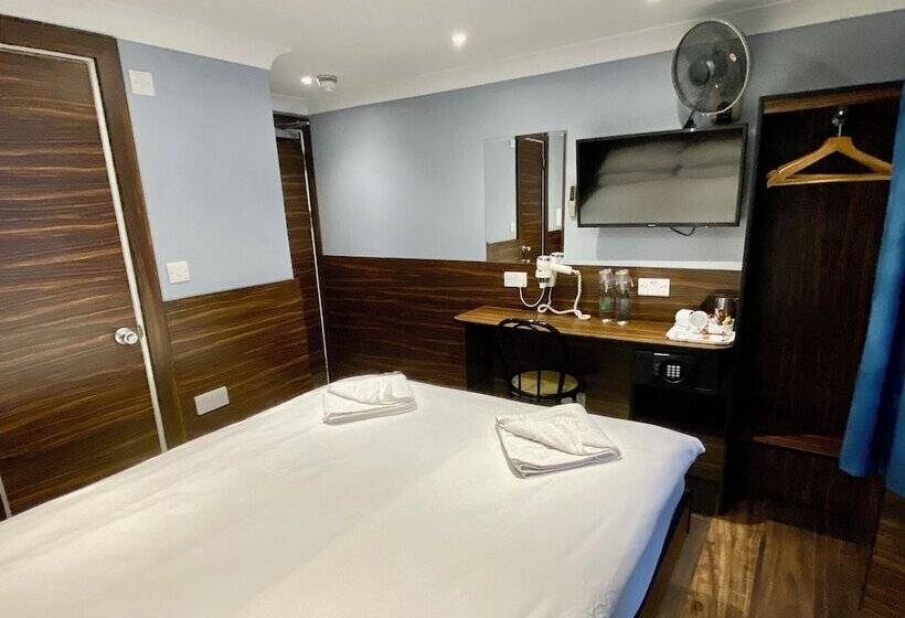 Номер Стандарт, Crestfield