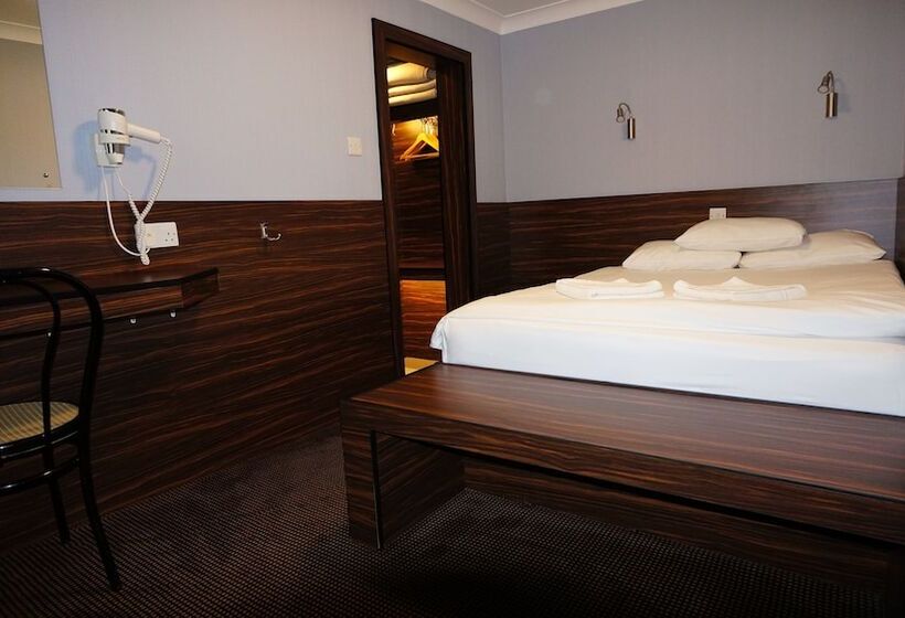 Номер Стандарт, Crestfield