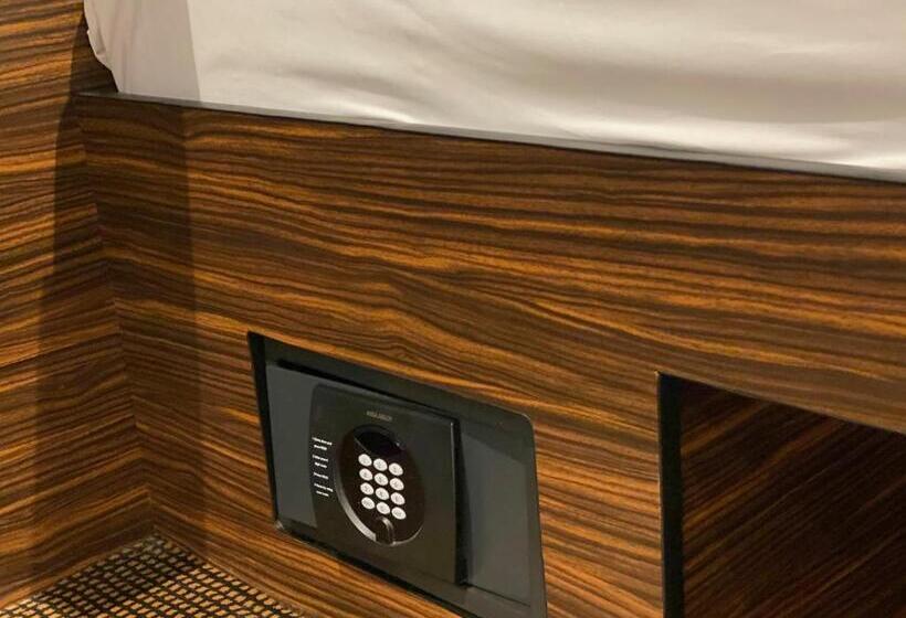 Номер Стандарт Индивидуальный, Crestfield