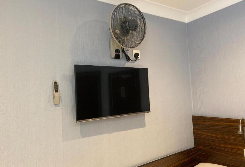 Номер Стандарт Трехместный, Crestfield