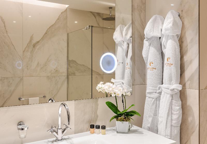 Трехместный Номер Deluxe, Elysee Hyde Park