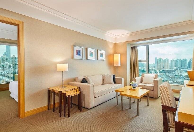 Superior Suite, Four Points By Sheraton Shenzhen