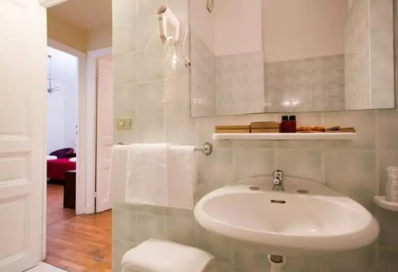 اتاق استاندارد با چشم‌انداز دریا, Grand Hotel & Des Anglais Spa