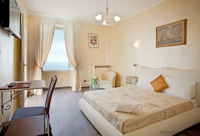 اتاق سوپریور با چشم‌انداز دریا, Grand Hotel & Des Anglais Spa