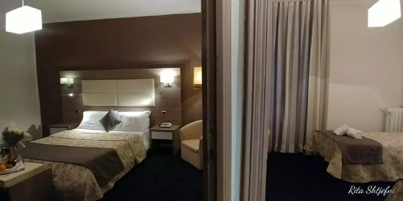 اتاق استاندارد چهار تخته, Grand Hotel & Des Anglais Spa