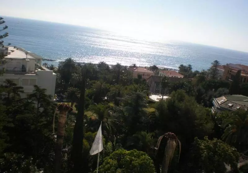 اتاق استاندارد سه نفره, Grand Hotel & Des Anglais Spa