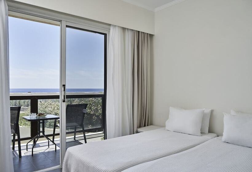 غرفة عائلية مطلّة علي البحر, Labranda Kiotari Miraluna Resort