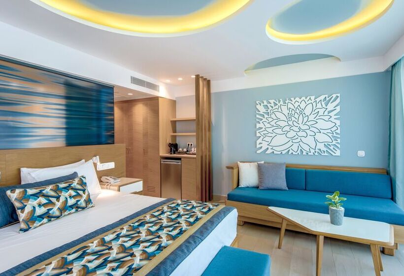 غرفة عائلية مطلّة علي البحر, Labranda Kiotari Miraluna Resort