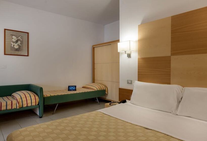 エコノミー４人部屋, Maritalia Hotel Club Village   All Inclusive