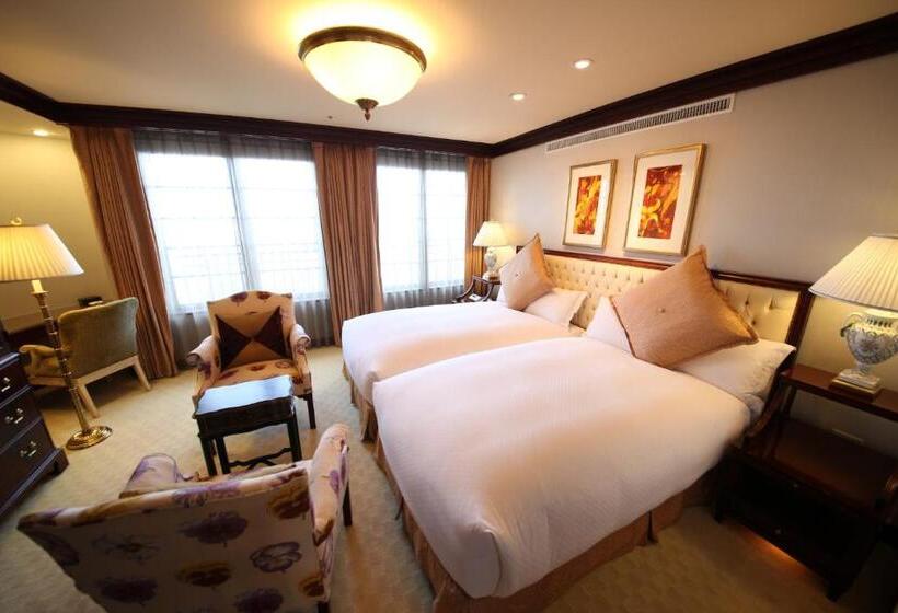 جناح مزود بجاكوزى, Mito Plaza